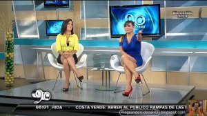 Se le ve el calzon , a monica de 90 segundos .