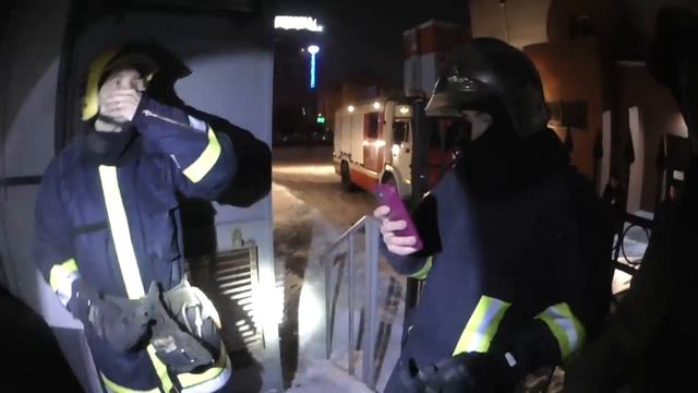 Охрана спит, а трансформатор горит... смотреть онлайн