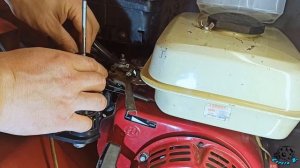 ?ВОЗДУШНЫЙ фильтр? с масляной ВАННОЙ на Lifan 168F-2. AIR FILTER WITH OIL BATHROOM. 帶油浴室的空氣過濾器