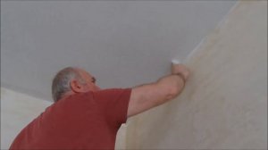 Покраска потолка водоэмульсионной краской