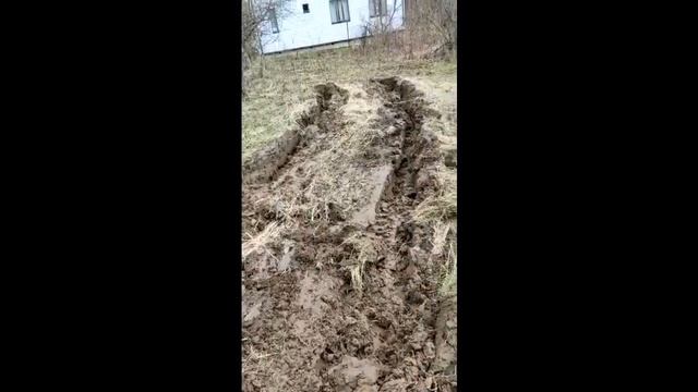Заезд буровой техники весной на участок смотреть онлайн