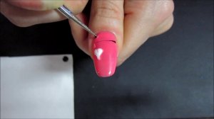 Дизайн ногтей с сердечком 3