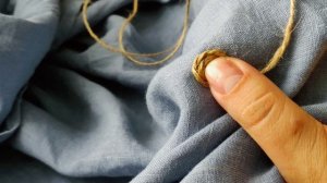 СПАСАЮ ПЛАТЬЕ. Реставрация платья при помощи вышивки. Как красиво закрыть дырочки в ткани