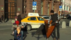 Колхозный панк.дуэт музыкантов.балалаечников.Сектор газа