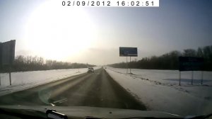 Открылся капот на скорости