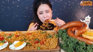 SUB) 땡초듬뿍 까르보불닭X5 킬바사소세지 Mukbang eating show