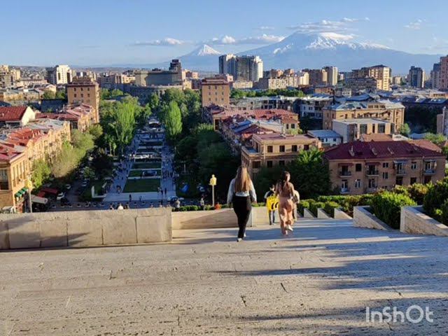 Ереван, Каскад, вид на Арарат 4 мая 2023 года смотреть онлайн