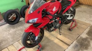 Honda cbr600rr. Китайский пластик и приборка.