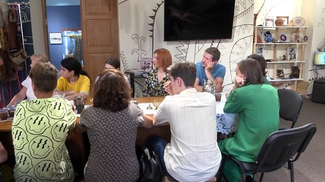 В амурском краеведческом музее для посетителей варят необычный чай смотреть онлайн