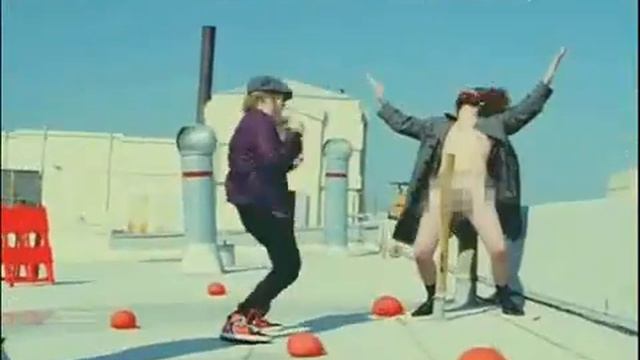 Fall Out Boy - I Don´t Care (Video) смотреть онлайн