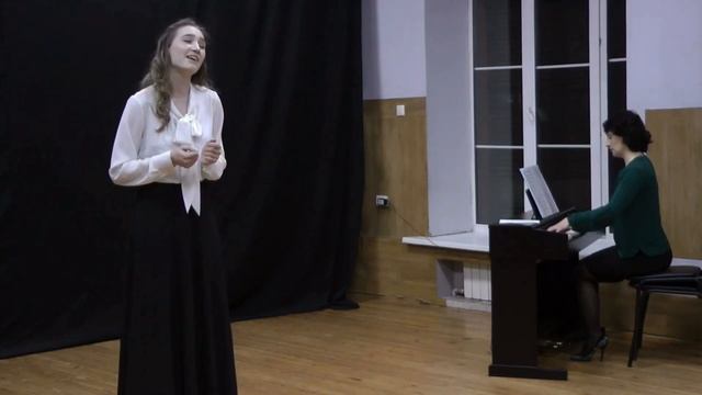 Русская народная песня «Крапива-лебеда». Исполняет Полина Кобелева. Экзамен по вокалу.