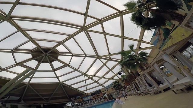 Поход в аквапарк в Германии смотреть онлайн