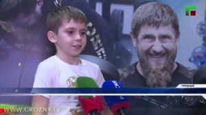 8-летний мальчик из Чеченской Республики установил два мировых рекорда по отжиманиям от пола