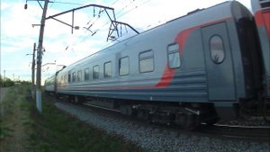 ЭП20-030 с фирменным поездом №019С "Тихий Дон" Ростов - Москва.