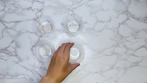 ВКУСНЯШКИ НА ХЭЛЛОУИН: ЖУТКИЕ ЧЕРВИ ИЗ ЗЕМЛИ (десерт из желе)