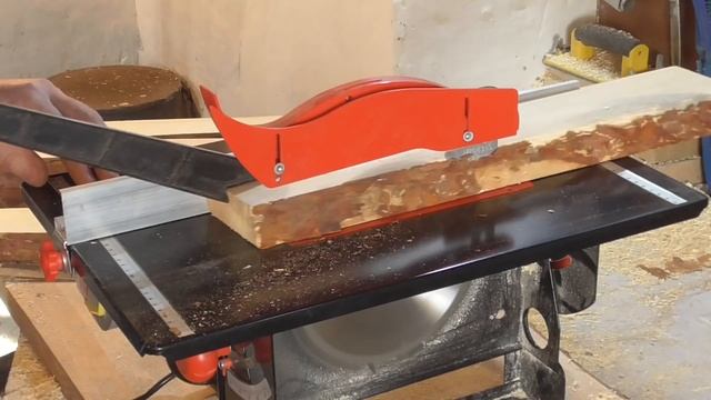 Если нет доски ,то улей из дров. смотреть онлайн