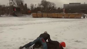 Двойной удар по яйцам, пхдц