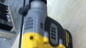 Перфоратор DeWalt DCH263N