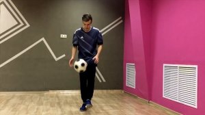 КАК НАУЧИТЬСЯ НАБИВАТЬ МЯЧ ? ОБУЧЕНИЕ ЧЕКАНКИ | ФУТБОЛ