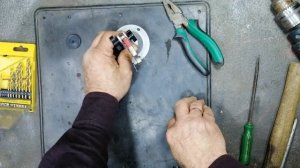 Третья рука для пайки. Держатель для пайки радиодеталей и плат.