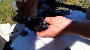 Хонда CR-V RD1,разборка обшивки водительской двери,обслуживаем механизм стеклоподъёмника.