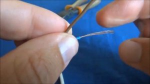 Как ПРОСТО ЗАЧИСТИТЬ ПРОВОДА от изоляции Советы старого Электрика