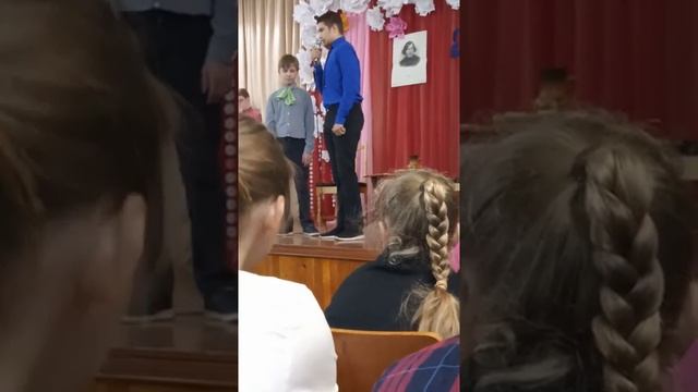 Сценка из комедии "Ревизор" смотреть онлайн