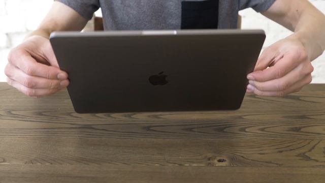 Как нанести кожаную наклейку Glueskin на ноутбук? смотреть онлайн