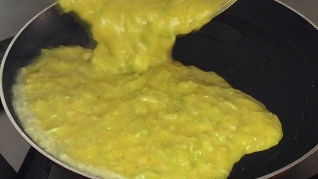 КАБАЧОК, ЯЙЦО, СЫР!!!  Безумно вкусный кабачковый рулет. на сковороде! !!