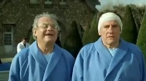 Невезучие с Жаном Рено и Жераром Депардье прикол в психушке