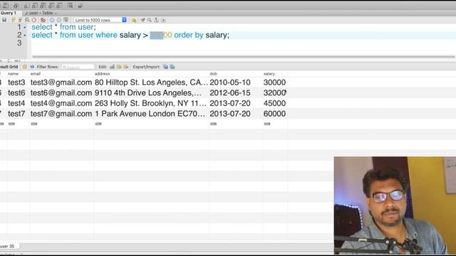 Order the data in ascending or descending in mysql.