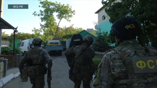 ФСБ пресекла в Крыму незаконный канал поставки оружия с Украины.