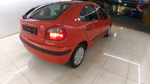 Renault Megane I Рестайлинг 1.4 MT (95 л.с.) 2002