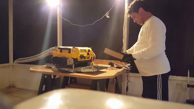 DeWalt DW 735 planer in action
