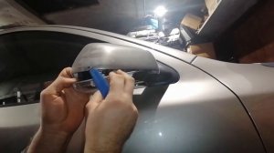 Неудачная попытка раздербанить зеркало двери заднего вида Шкода Октавия А5