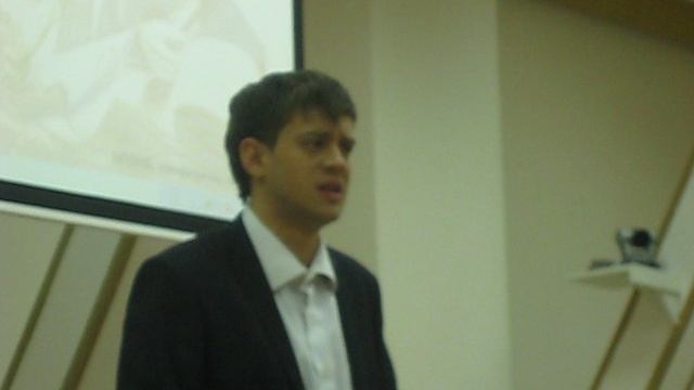 Евгений Варава читает стихотворение Константина Симонова Безыменное поле