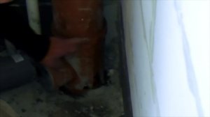 Поворачиваем отвод на канализационном стояке