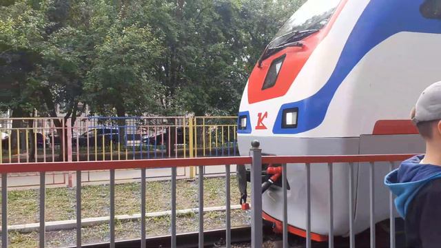 ТУ10-010 с поездом "Пионер Башкортостана " смотреть онлайн