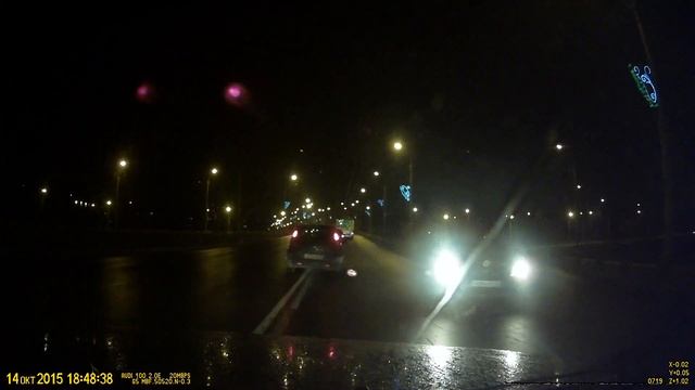 Рыбинск, что он делает на развязке на встречной полосе? смотреть онлайн