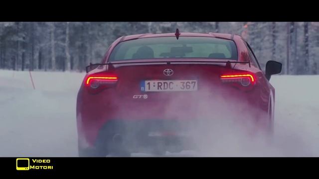 Nuova Toyota GT86 смотреть онлайн