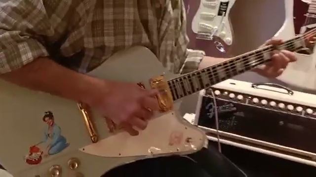 Testeando está hermosa GIBSON "Custom Shop Firebird VII Límited Frost Blue" смотреть онлайн