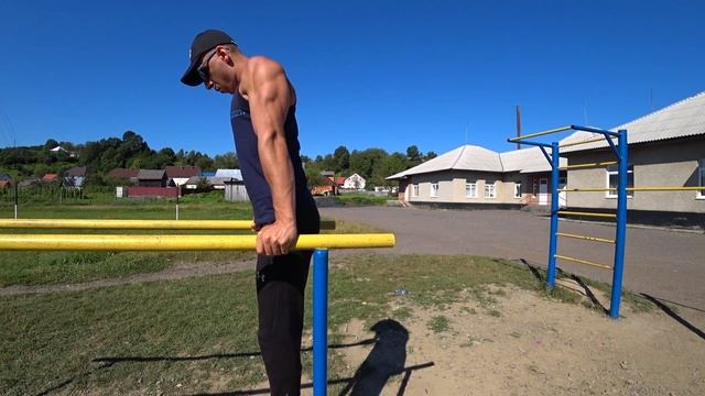 Как Накачать Большие Руки (НА ТУРНИКАХ)? Лучшая Тренировка ! смотреть онлайн