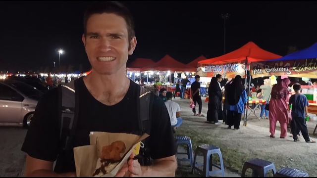$5 Malaysia Night Market Challenge! | Malaysia Street Food