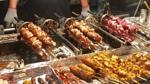 Шашлык из говядины - Культурный ночной рынок Доулю / Шашлык из говядины - Тайваньская уличная еда