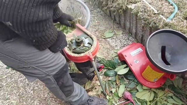 Работа в саду ! ??? смотреть онлайн