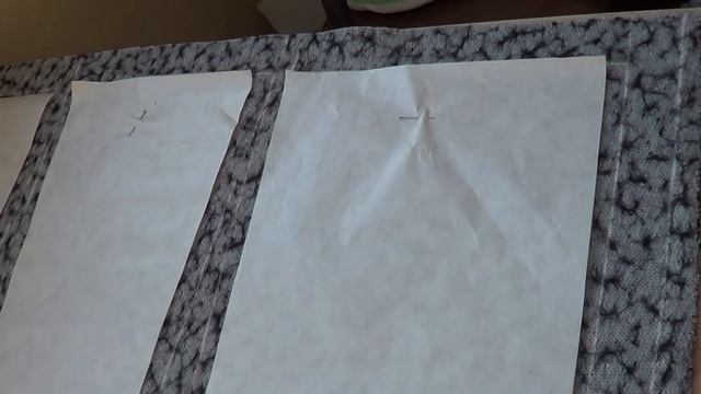 Раскрой женского зимнего пальто большого размера из ткани букле