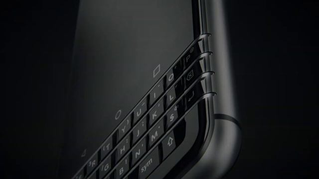 TCL Communication previews the BlackBerry "Mercury" at CES 2017 смотреть онлайн