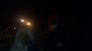 Драка, Девушка ушатала парня с одного удара, вырубила