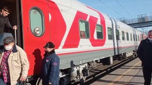 Встреча сына с армии! Вокзал поезд с Москвы)))
