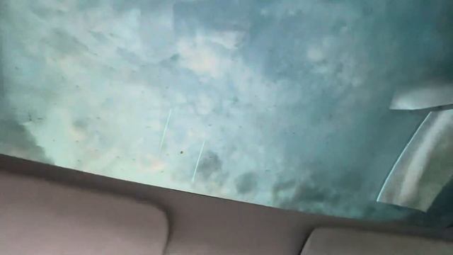 Поездка от первого лица на Tesla Model 3. Прокат электрокаров смотреть онлайн